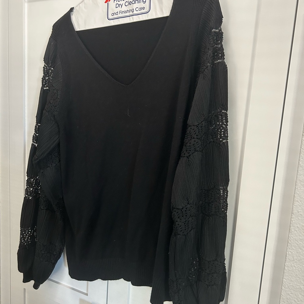 Sioni Black Knitwear